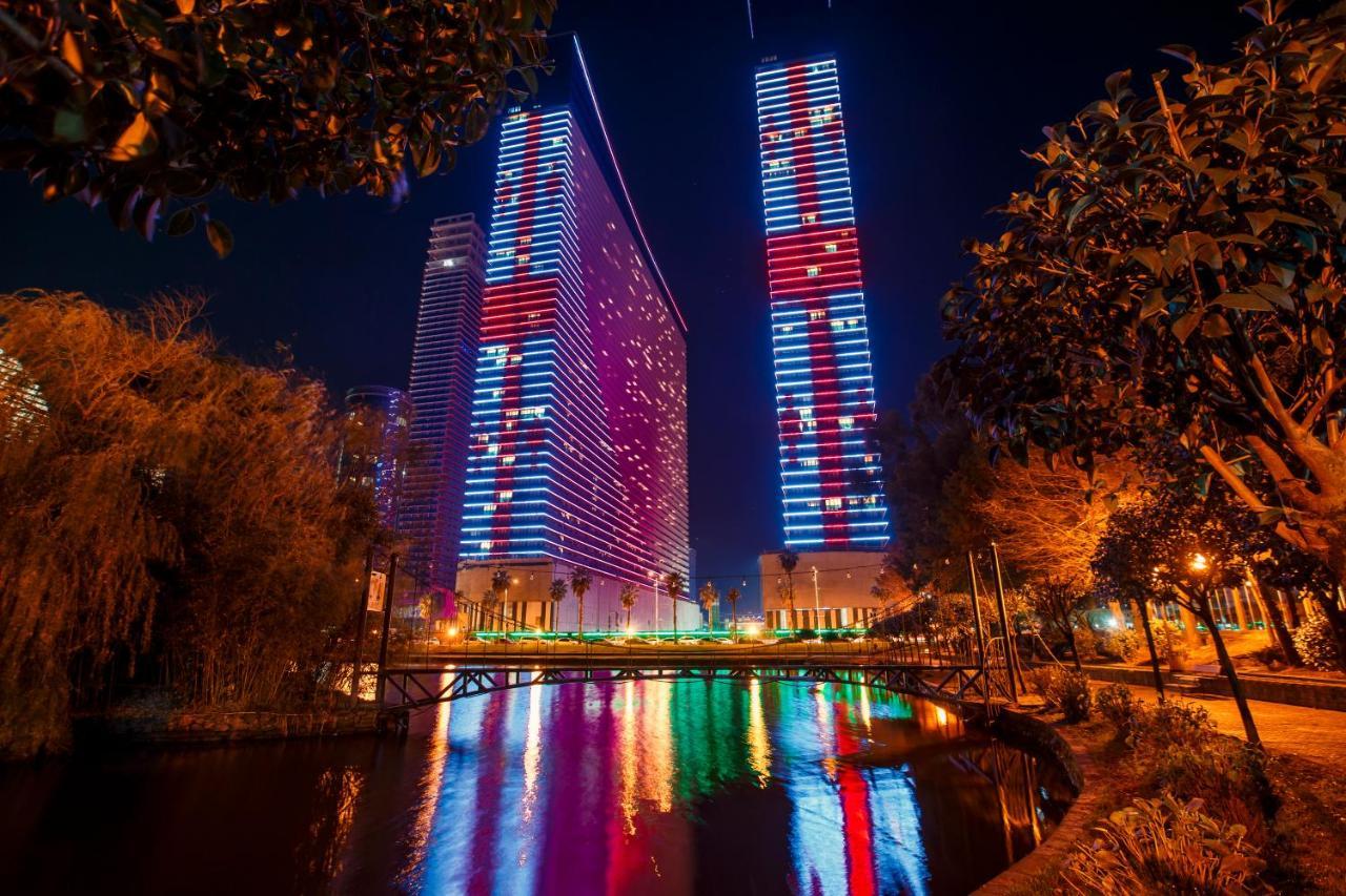 Panorama Orbi City Center Suite Sea View Batumi Exterior photo