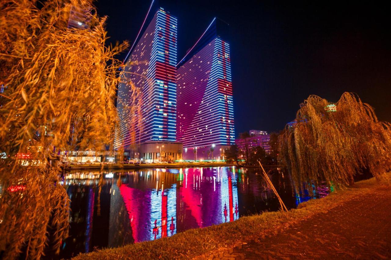 Panorama Orbi City Center Suite Sea View Batumi Exterior photo