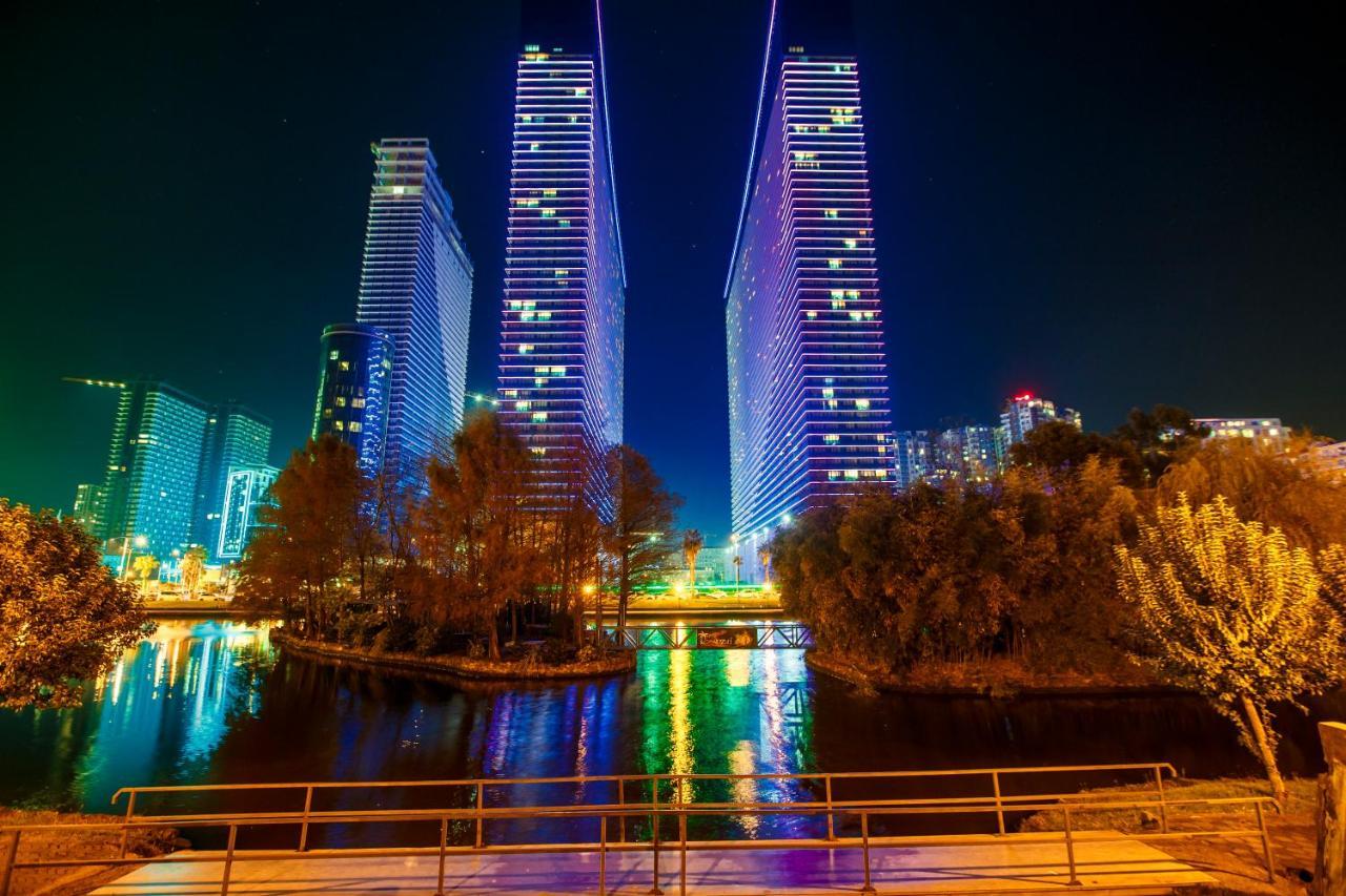 Panorama Orbi City Center Suite Sea View Batumi Exterior photo